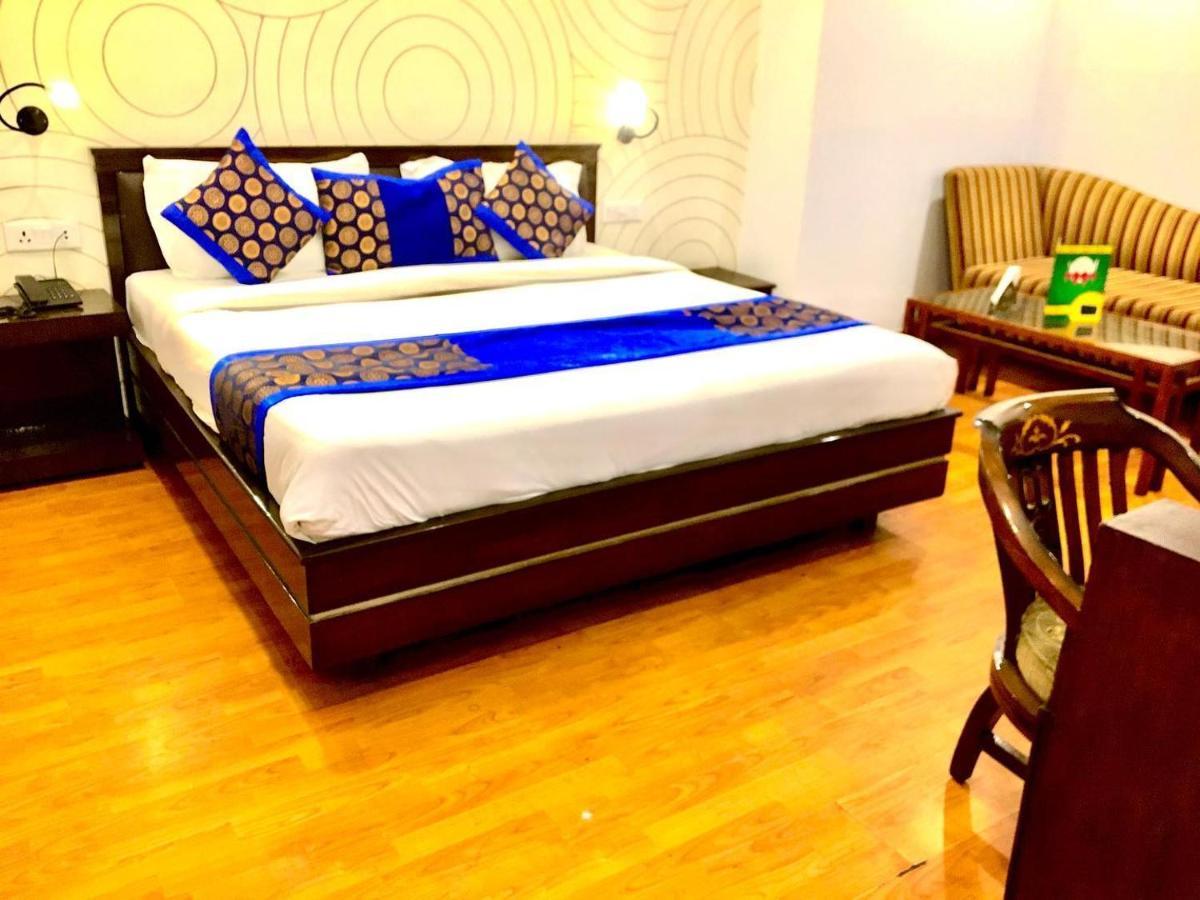 Hotel Queens Tower Amritsar Ngoại thất bức ảnh