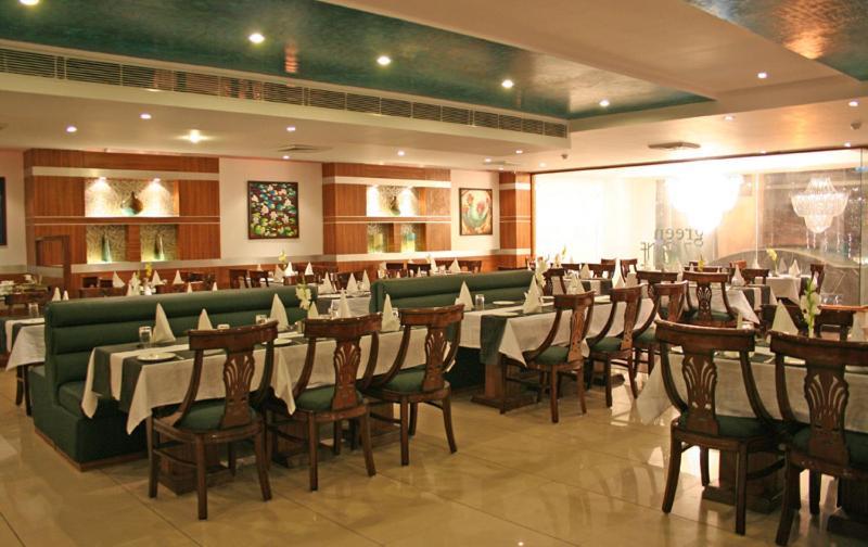 Hotel Queens Tower Amritsar Ngoại thất bức ảnh