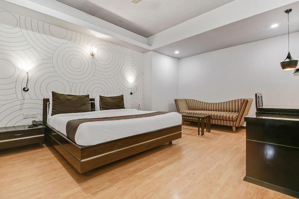 Hotel Queens Tower Amritsar Ngoại thất bức ảnh