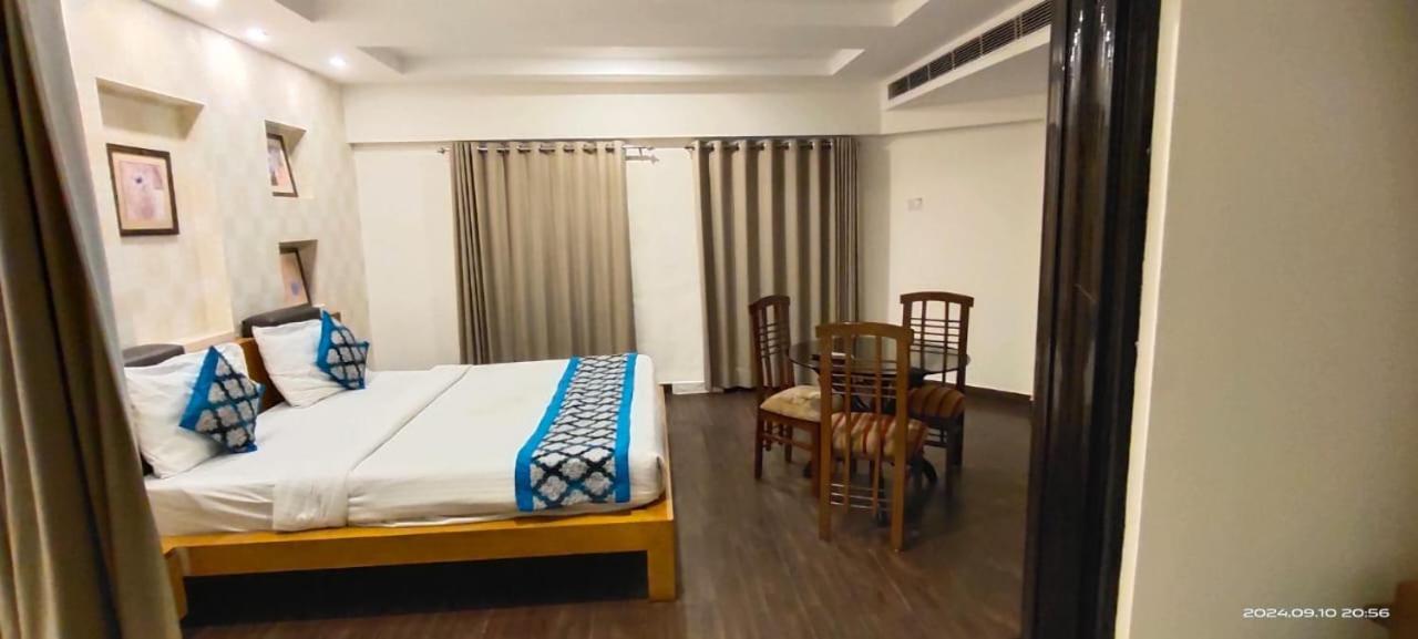 Hotel Queens Tower Amritsar Ngoại thất bức ảnh